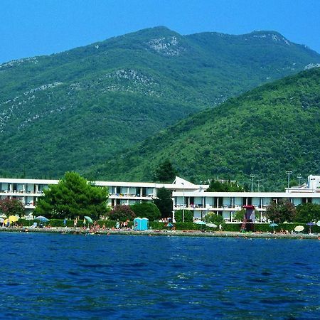 Hotel Kamelija Tivat Eksteriør bilde