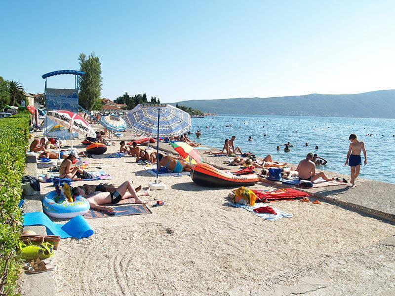 Hotel Kamelija Tivat Eksteriør bilde